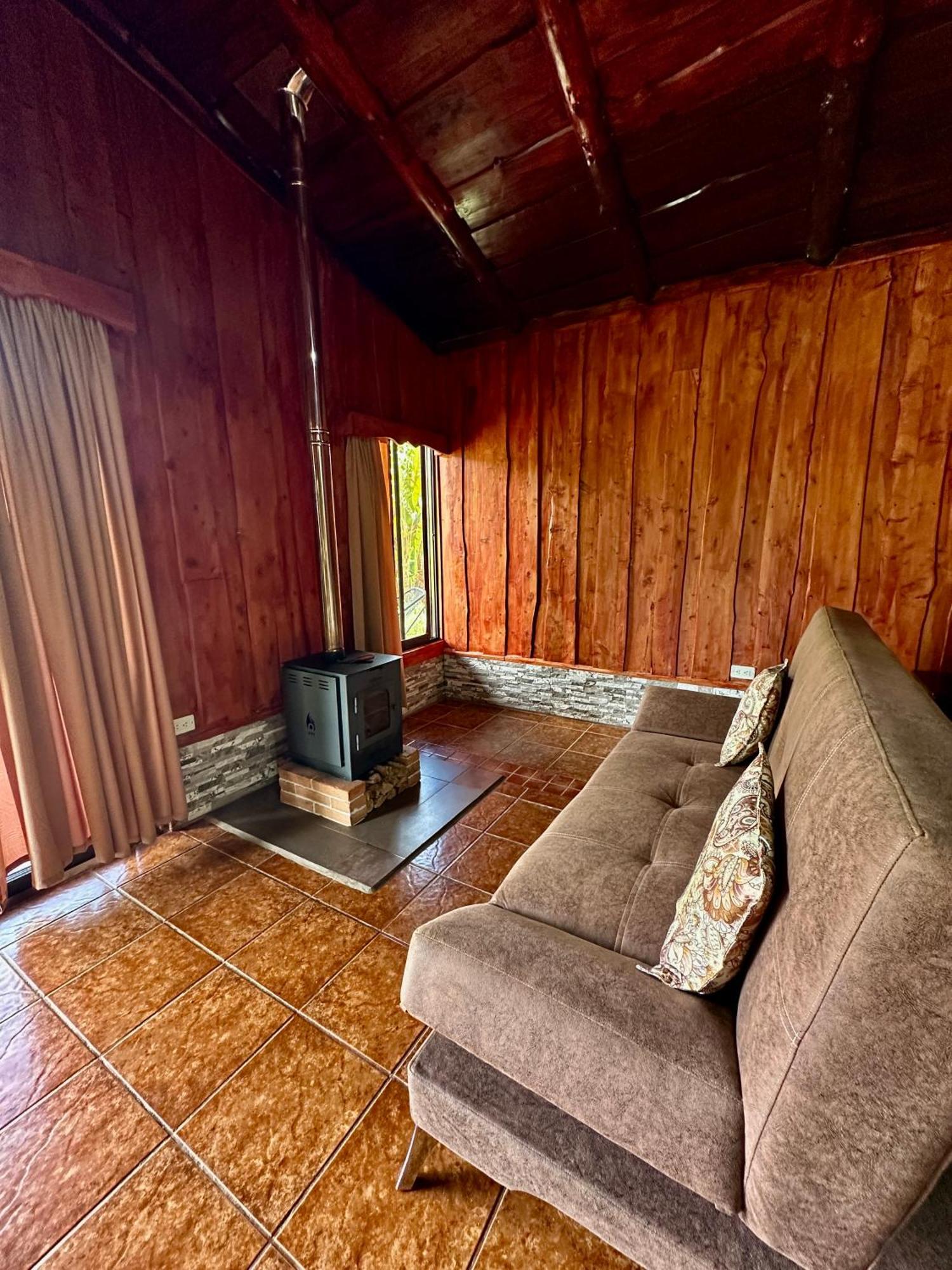 Hotel De Montana El Pelicano San Isidro De El General الغرفة الصورة